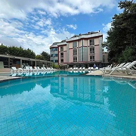 Gardan Ξενοδοχείο 3*